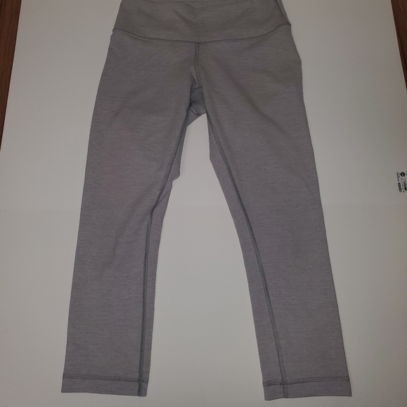 Lululemon Wunder Under Crop Size 4 Heathered Medium Grey W6B97S Yoga Leggings - Picture 1 of 9